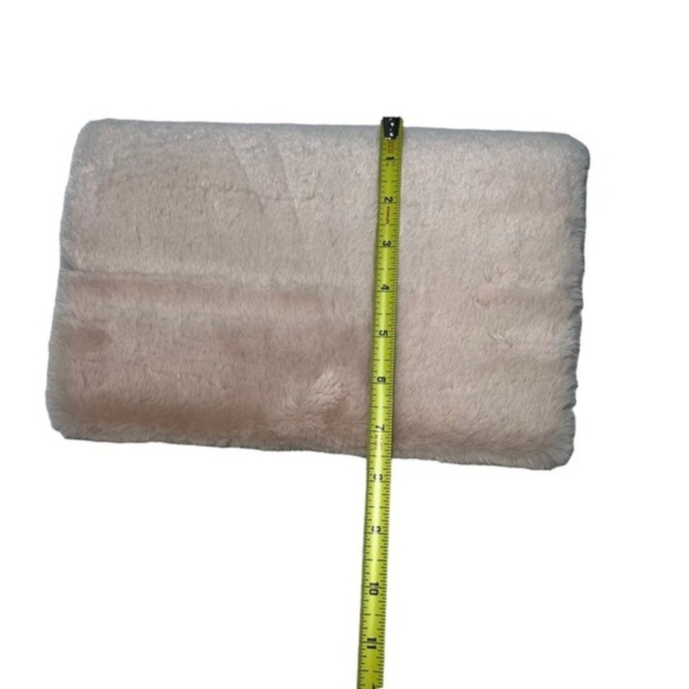 4/$24 Faux Fur Pink‎ Rose Color Clutch - Picture 5 of 5